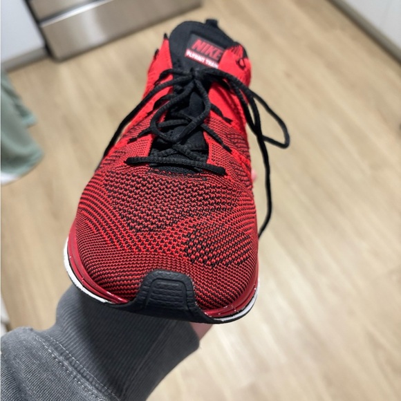 🔥Nike Red and Black Flyknit trainers - Picture 2 of 9